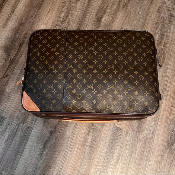 Authentic Louis Vuitton Pegase 60 Carry-On - Picture 4 of 15